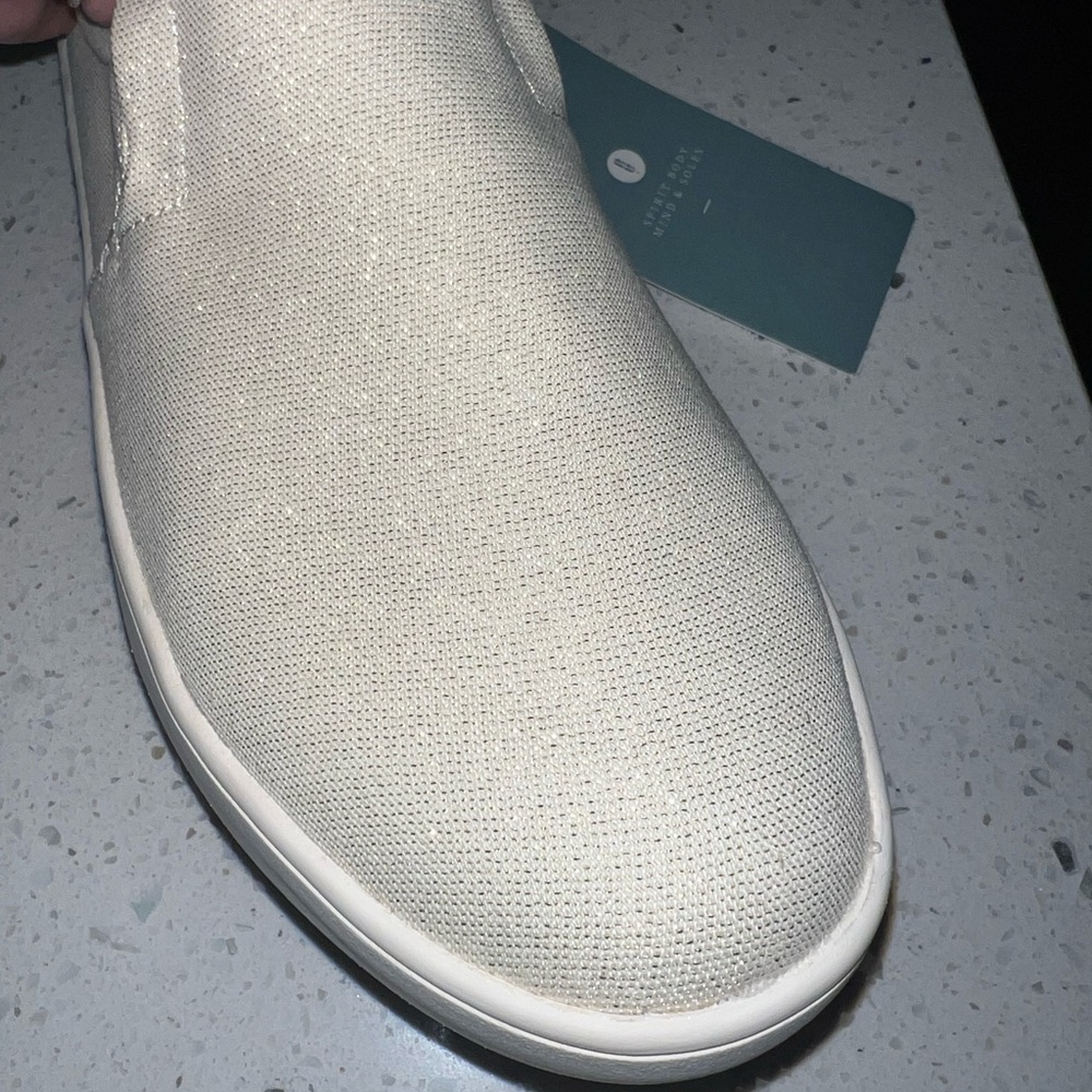 REVITALIGN Cream Slip-On Sneakers - Picture 6 of 7